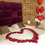 Cinema Aparthotel 3*