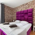 Cinema Aparthotel