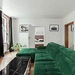 Cinema Aparthotel 3*