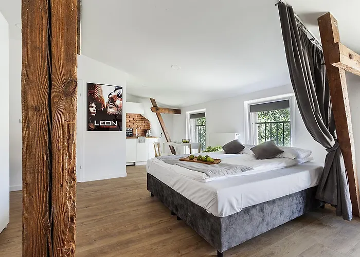 Hotel apartamentowy Cinema 3*