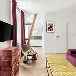 Cinema Apartahotel Poznan