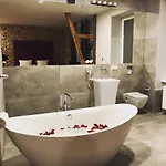 Apartahotel Cinema 3*