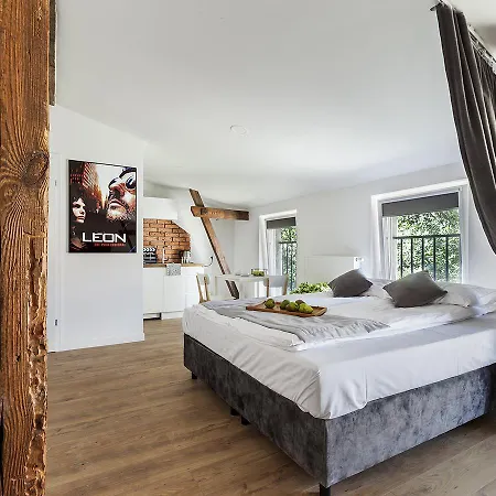 מלון דירות Cinema 3*