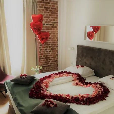 Cinema מלון דירות פוזנן