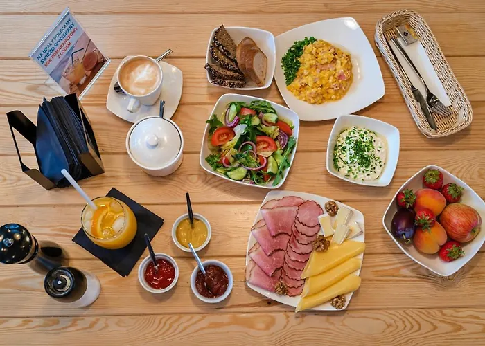 Cinema Aparthotel 3*